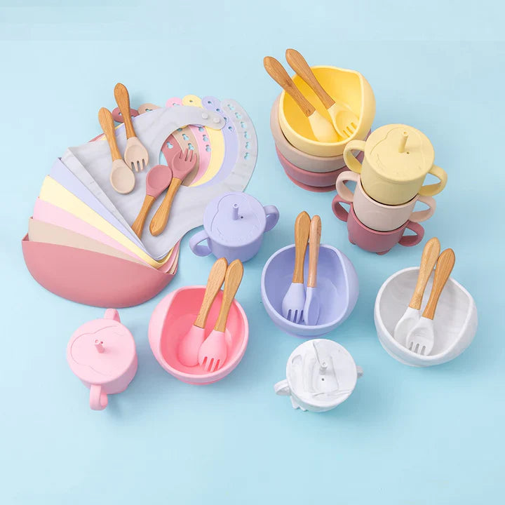 Plastic vs Silicone Baby Utensils. Which Is Better?
